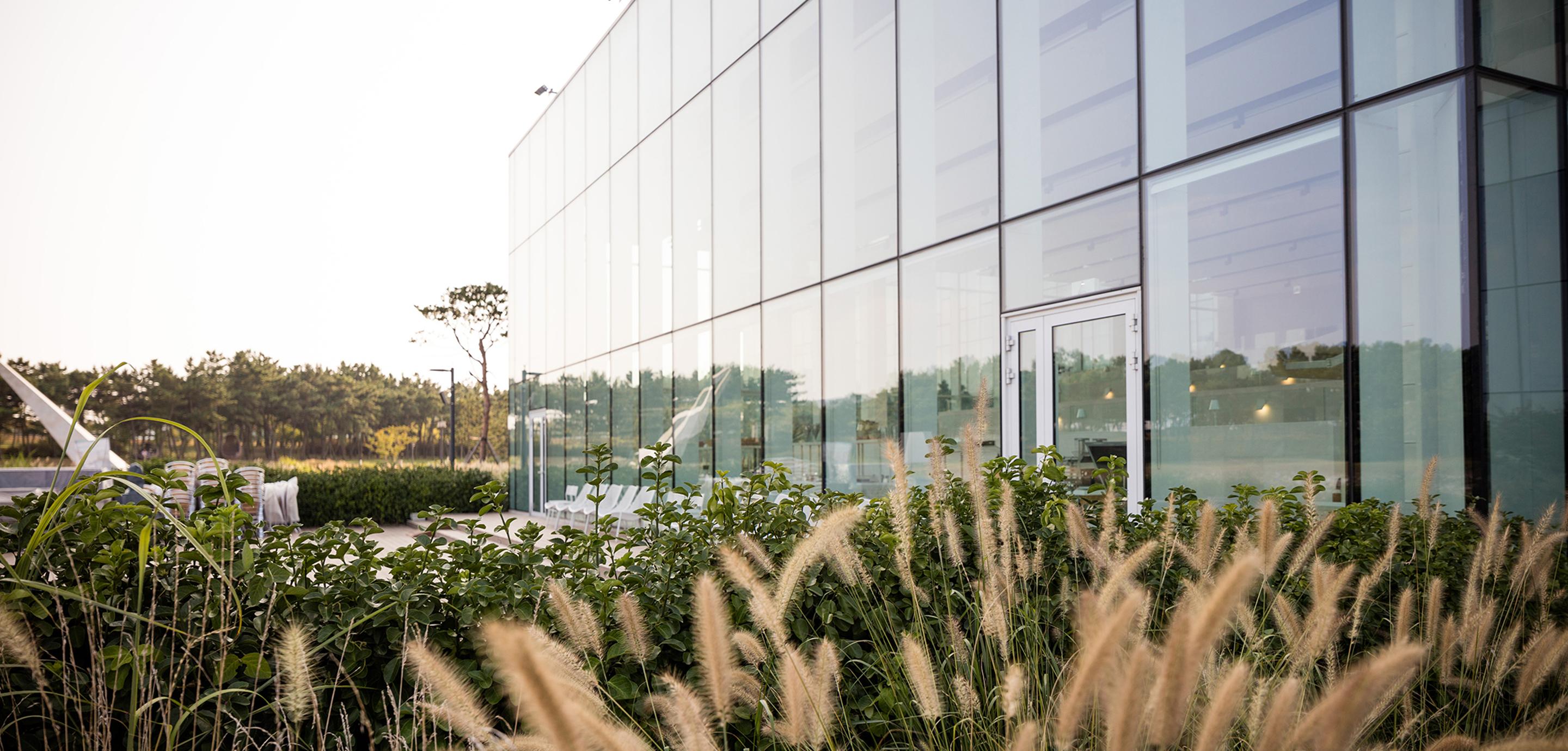 Nest Hotel Инчон Екстериор снимка The building of the National Institute of Nanotechnology