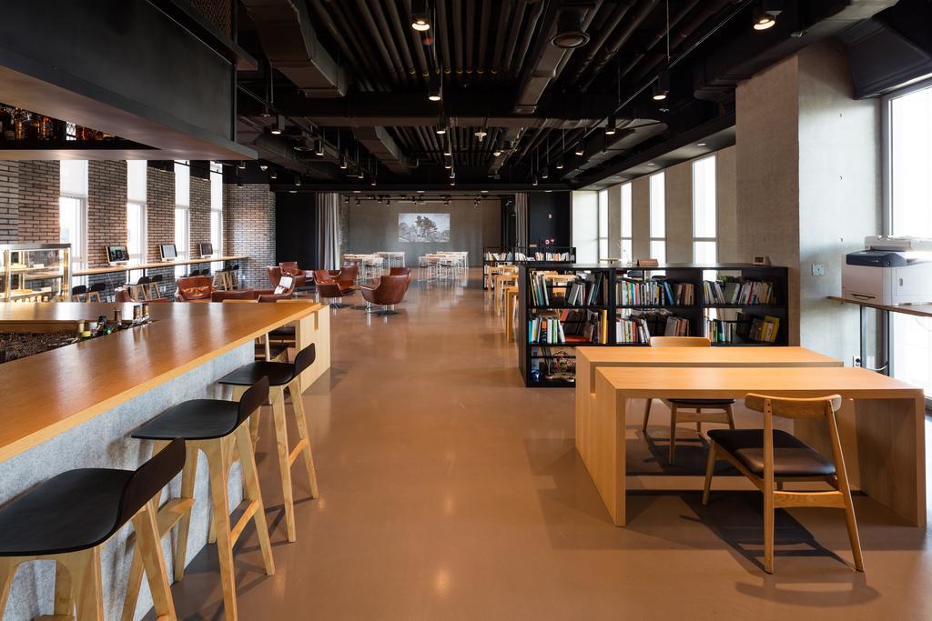 Nest Hotel Инчон Екстериор снимка Library