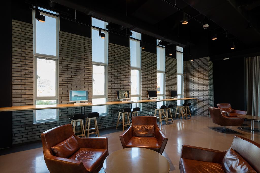 Nest Hotel Инчон Екстериор снимка Library